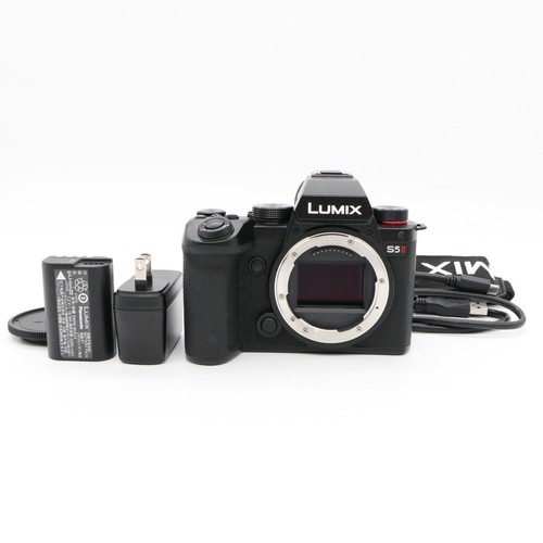 Panasonic lumix s5ii - panasonic,